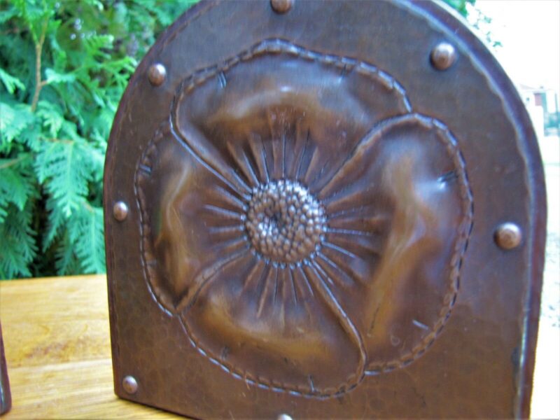 Pair of Large "Roycroft" Bookends with Poppy Flower Design w4416 stickley era - Image 3