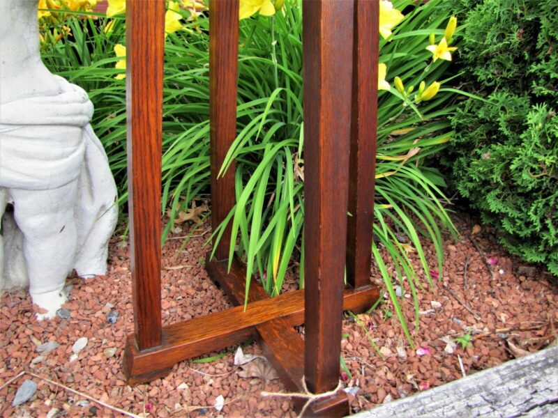Stickley Brothers Stand W5329 - Image 8
