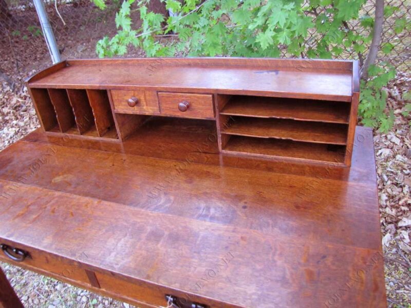 Superb Antique  Gustav Stickley  Desk  |  w3164