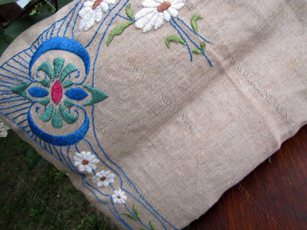 Antique Beautiful Arts & Crafts Pillow  |  W3283
