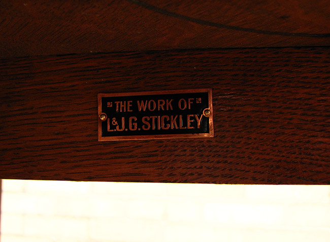 L&jg Stickley  Clip Corner Table  |  F114