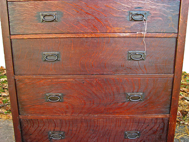 Gustav stickley  Chest of drawers  |  F7092
