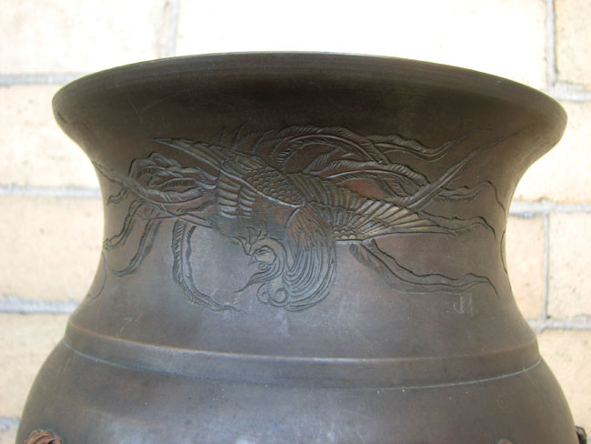 Japanese  Bronze Vase  |  F8191