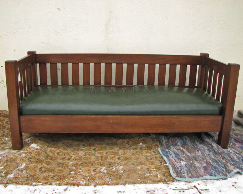 Arts & Crafts Mahogany Settle F78