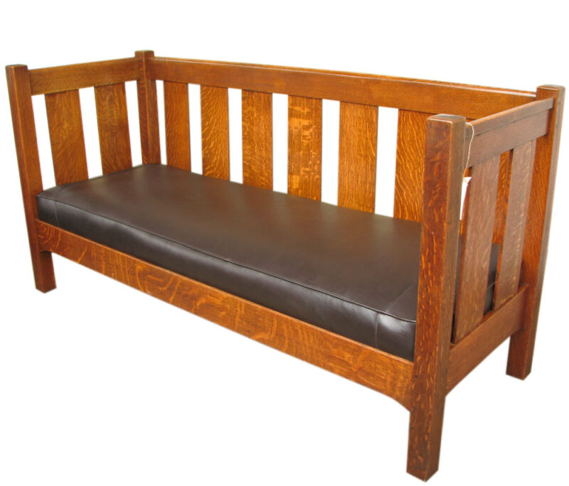 L&jg Stickley Even Arm Settle F8263