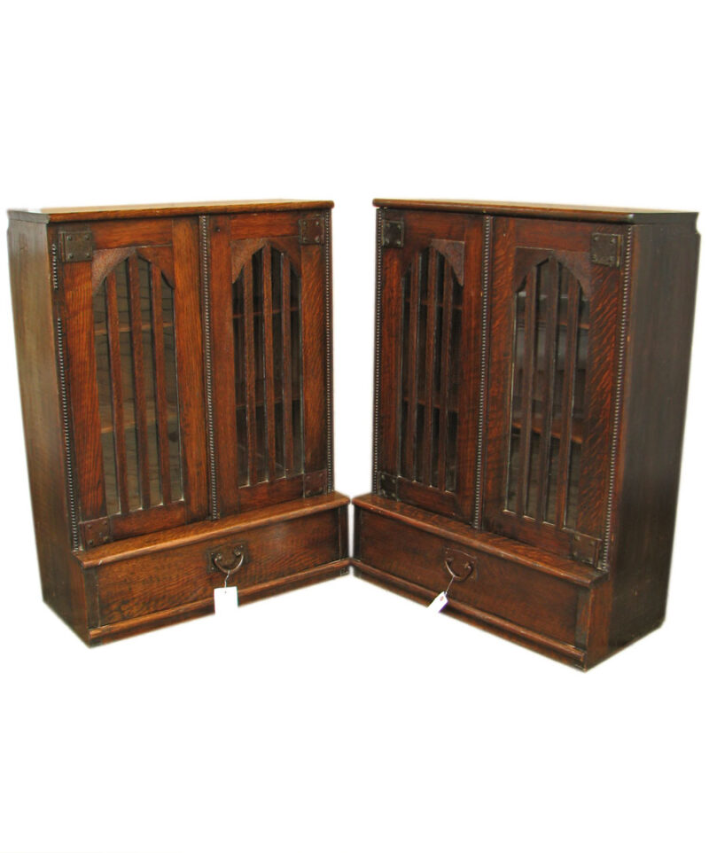 Arts & Crafts  Bookcases F9450