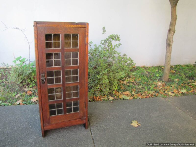 Superb Gustav Stickley 1-door Cabinet W4234 - SOLD