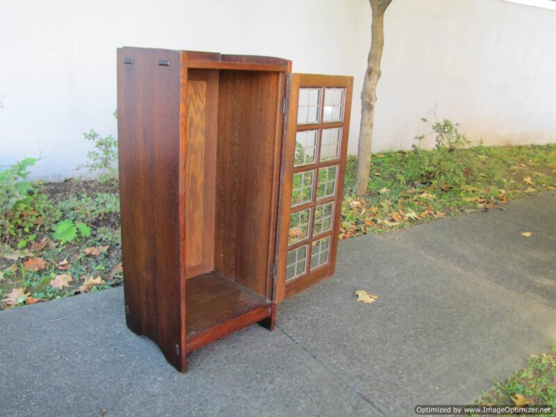 Superb Gustav Stickley 1-door Cabinet W4234 - SOLD - Image 14