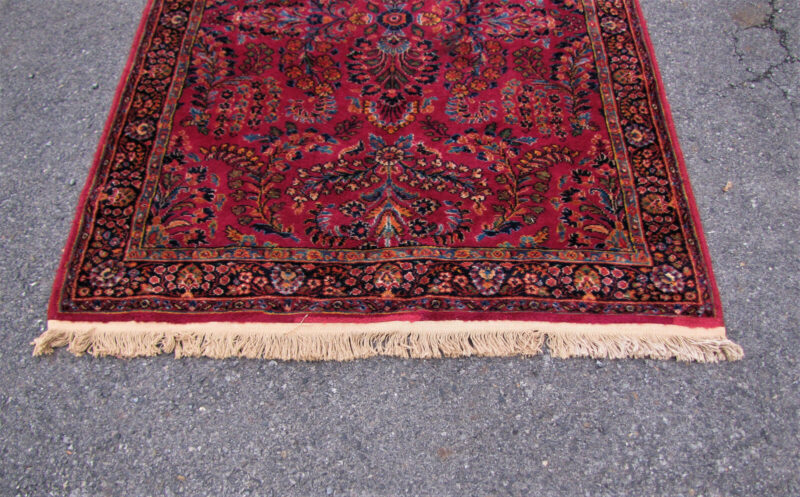 Vintage Sarouk Design Karastan Rug. RR3311a - Image 5
