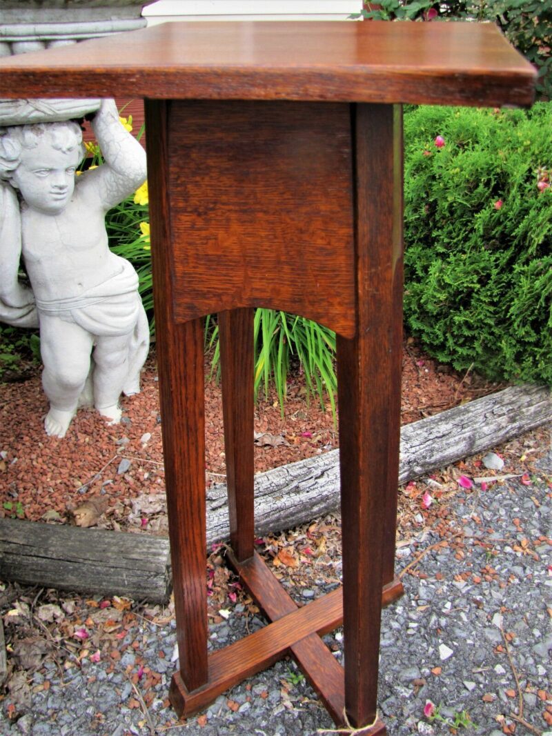 Stickley Brothers Stand W5329 - Image 10