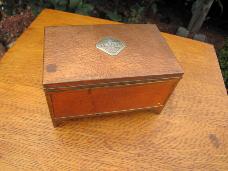 Rare GLADYS Arts and Crafts Humidor |  w2666 - Image 4