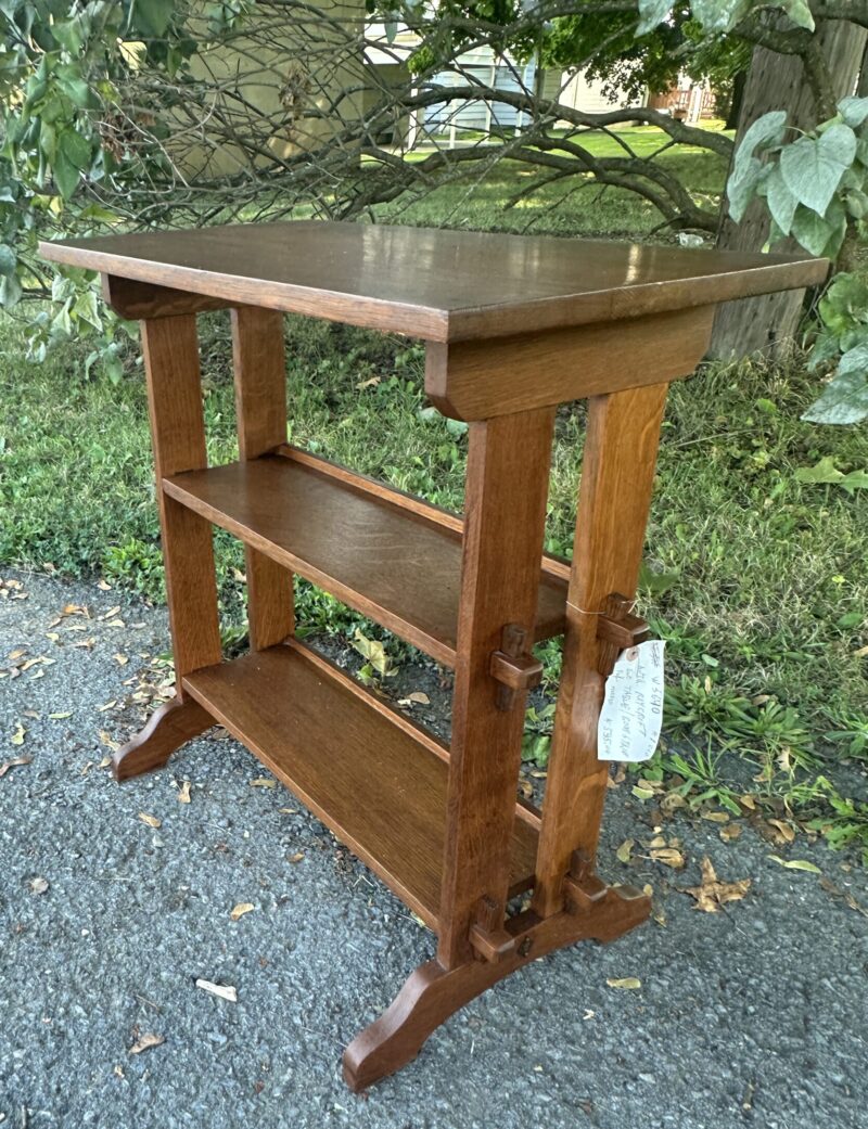 Antique Roycroft "Little Journey" Bookstand - w5640