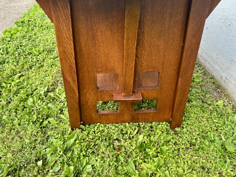 SUPERB Antique Charles Limbert Turtle Top Library Table - Image 17