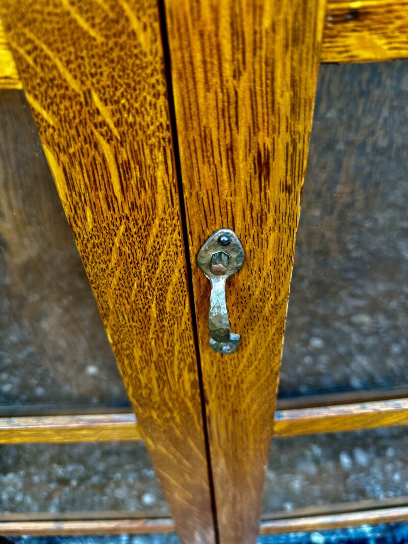 Antique STICKLEY BROS 2 door bookcase - w1665 - Image 6