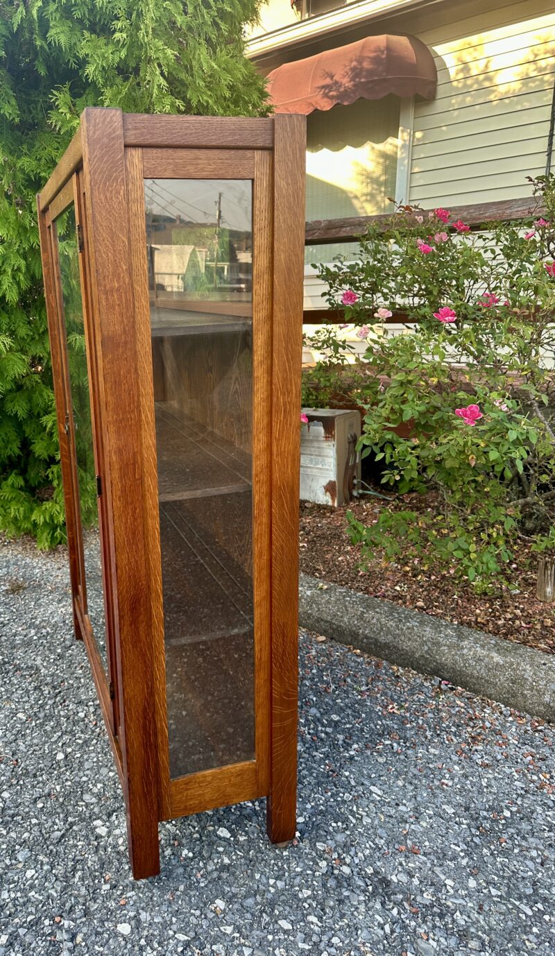 Antique Stickley Bros one door china cabinet - w1111 - Image 12