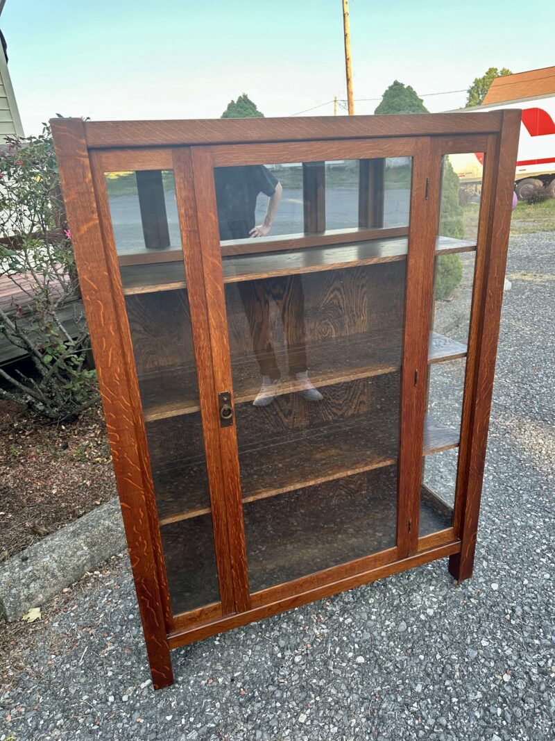 Antique Stickley Bros one door china cabinet - w1111 - Image 17