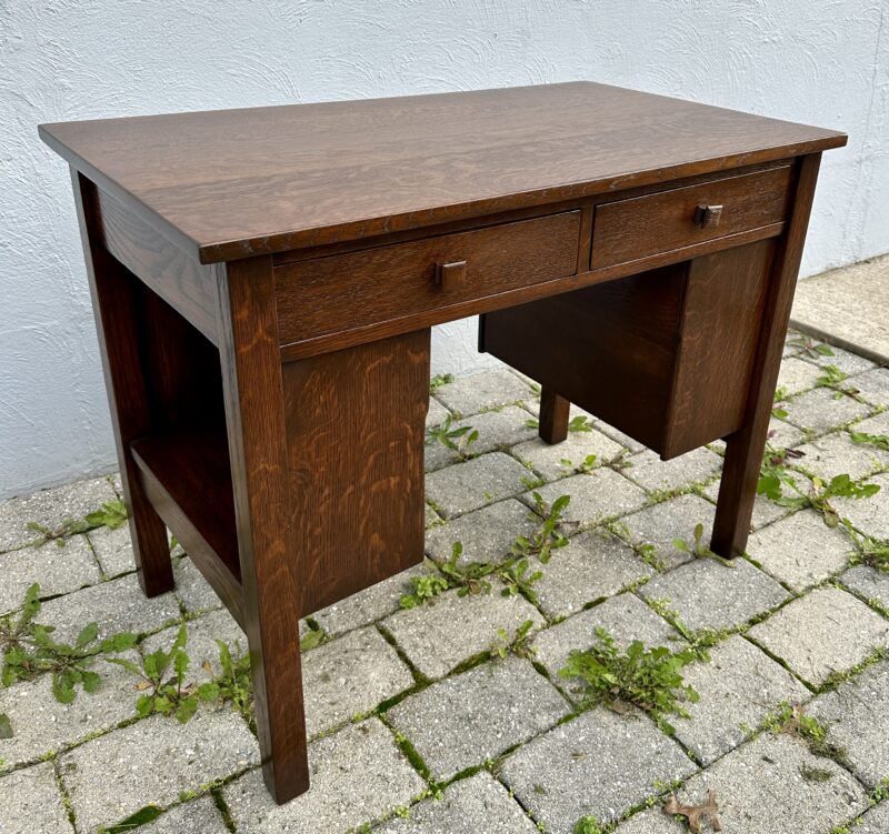 Antique JM YOUNG desk with a shelf on each side - W5000 - Image 3