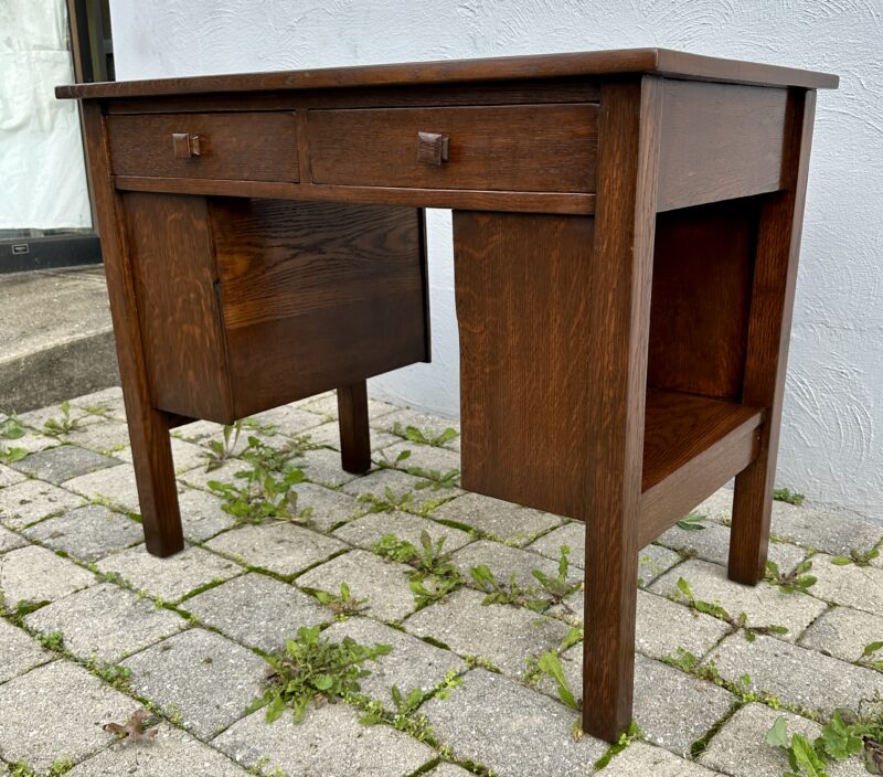 Antique JM YOUNG desk with a shelf on each side - W5000