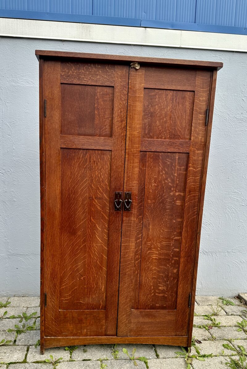 Antique Gustav Stickley wardrobe - w8056 - SOLD!! - Image 18
