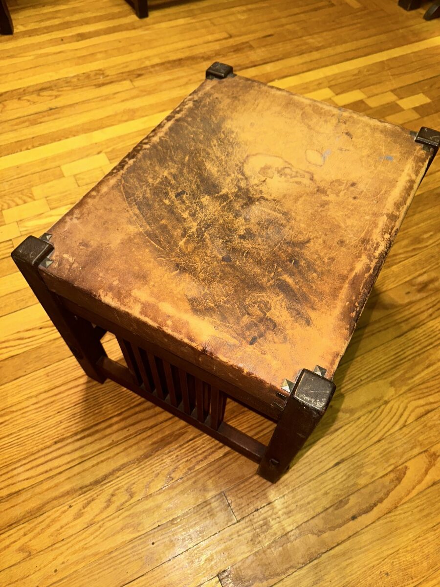 Antique Gustav Stickley Spindled Footstool Original Leather Top W7968 - Image 26