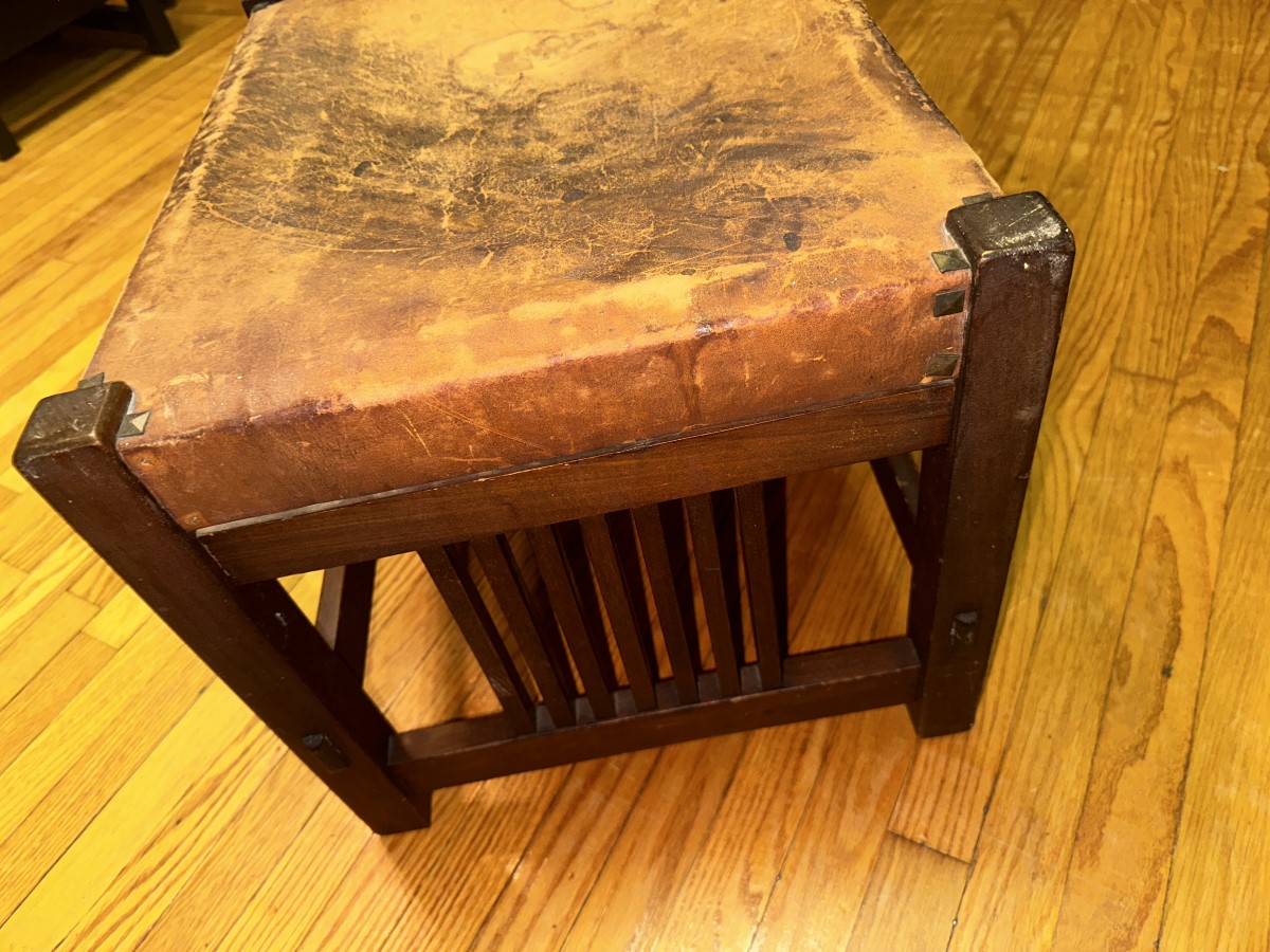 Antique Gustav Stickley Spindled Footstool Original Leather Top W7968 - Image 27