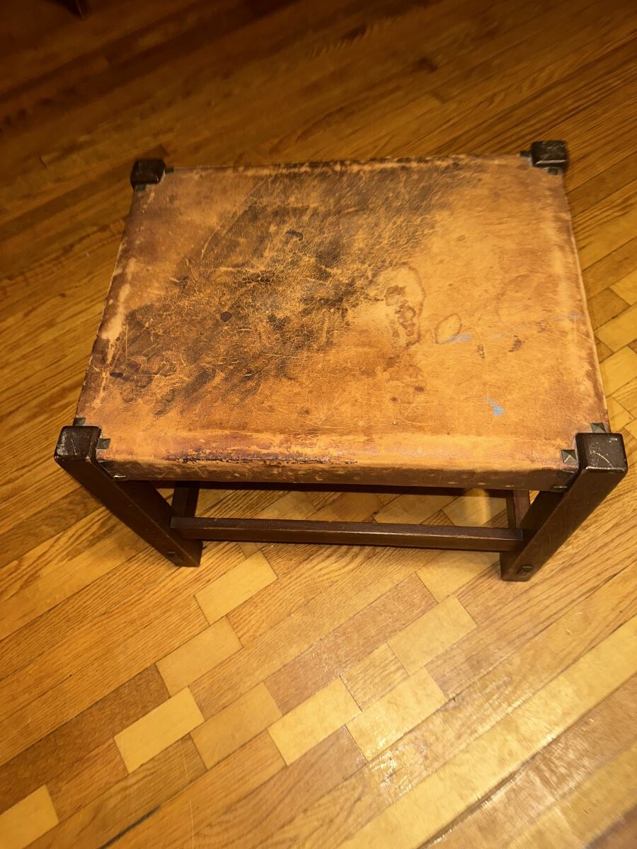 Antique Gustav Stickley Spindled Footstool Original Leather Top W7968 - Image 35