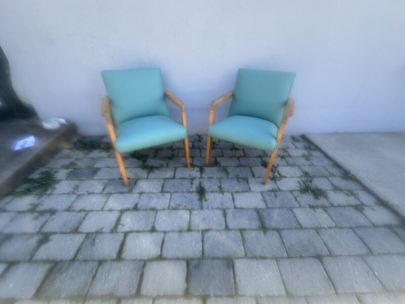 Pair of mid-century modern arm chairs in good condition - w8125 - Image 5