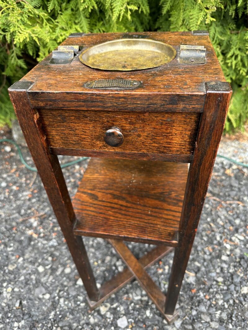 W7764   Antique Arts & Crafts  SMOKING STAND