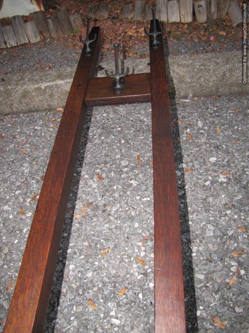 Antique Gustav Stickley Costumer / Coat Rack. W2032 - Image 5