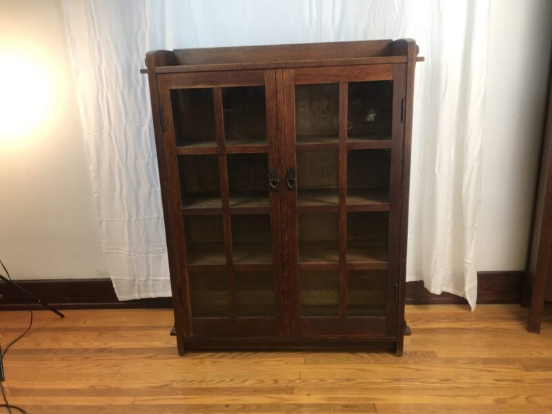 Superb Antique GUSTAV STICKLEY   Two Door Bookcase with keys thru tenon construction   W7465 - Image 4