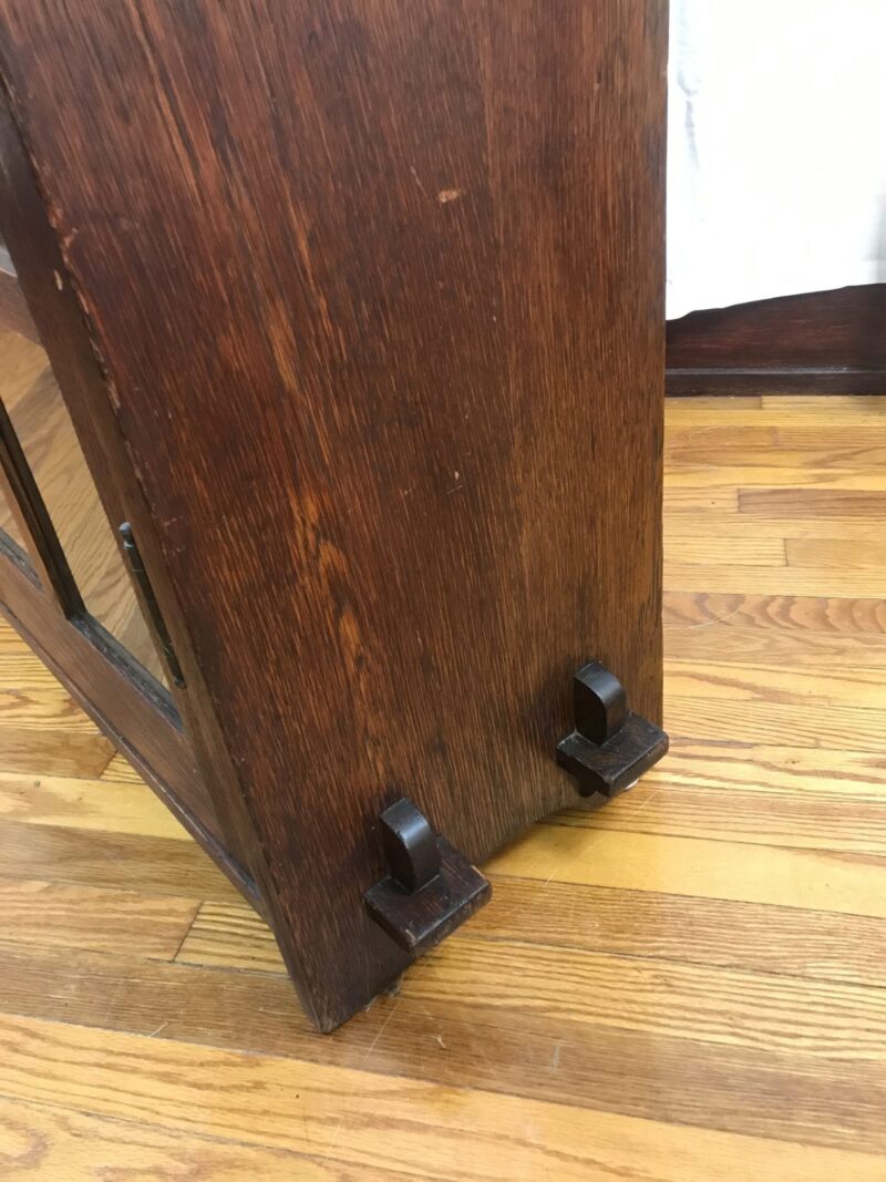 Superb Antique GUSTAV STICKLEY   Two Door Bookcase with keys thru tenon construction   W7465 - Image 10