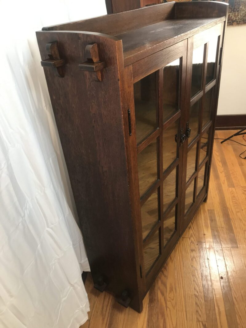 Superb Antique GUSTAV STICKLEY   Two Door Bookcase with keys thru tenon construction   W7465 - Image 12