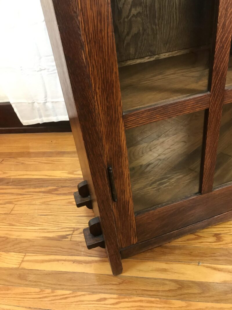 Superb Antique GUSTAV STICKLEY   Two Door Bookcase with keys thru tenon construction   W7465 - Image 17