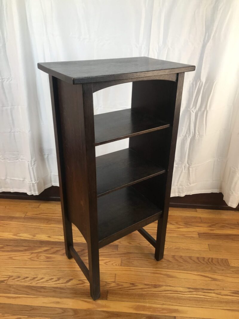 Antique GUSTAV STICKLEY   Superb Condition   MAGAZINE STAND   W7159