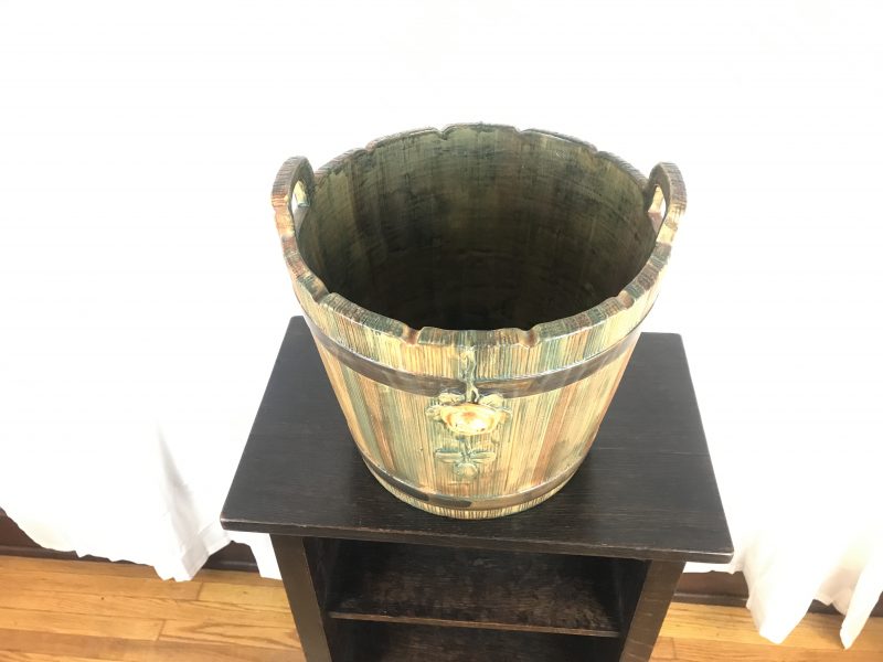 Beautiful   Antique Decorative   WELLER POT     W4469 - Image 5
