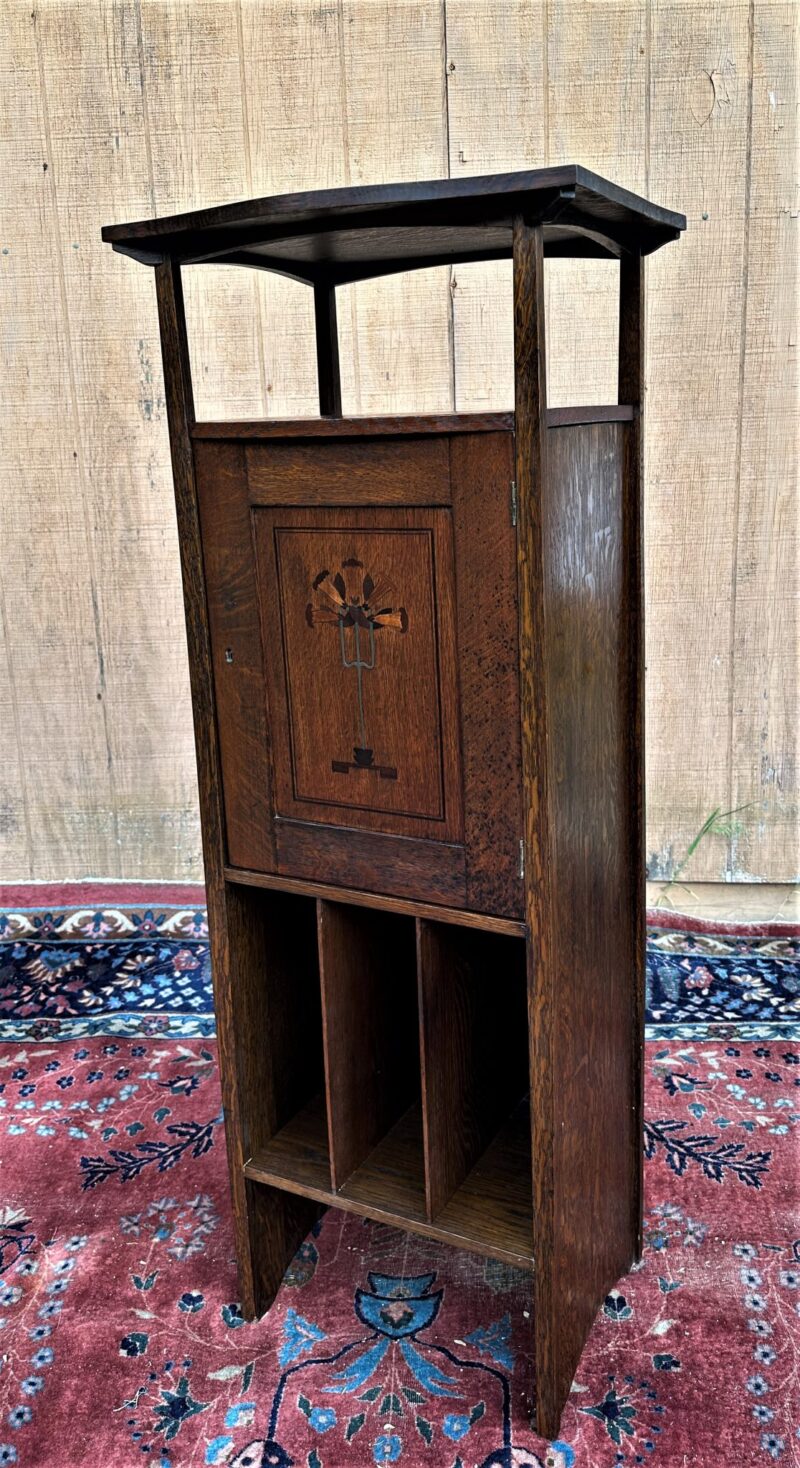 Important GUSTAV STICKLEY Music Cabinet with Inlay  Circa 1901   W7251 - Image 2