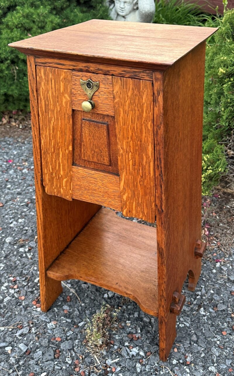 W3331  Antique Gustav Stickley "New Furniture" Item Circa 1900