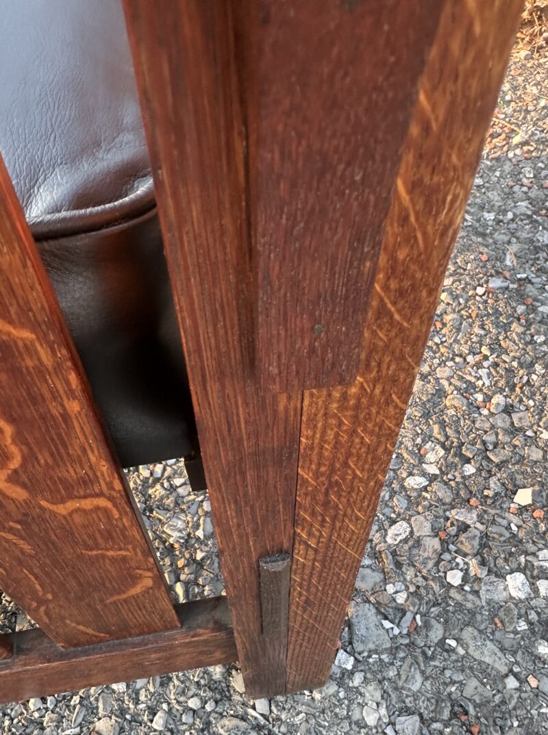 ANTIQUE L&JG STICKLEY MORRIS CHAIR - W - Image 11