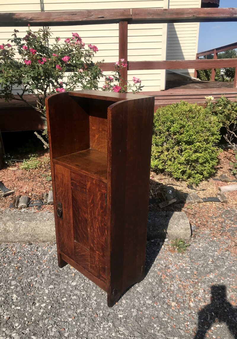Gustav Stickley One-Door Cabinet - W7010 - Image 16