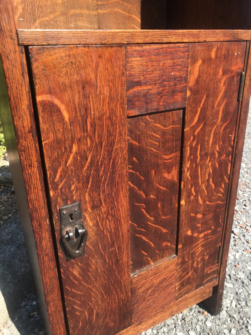 Gustav Stickley One-Door Cabinet - W7010 - Image 17