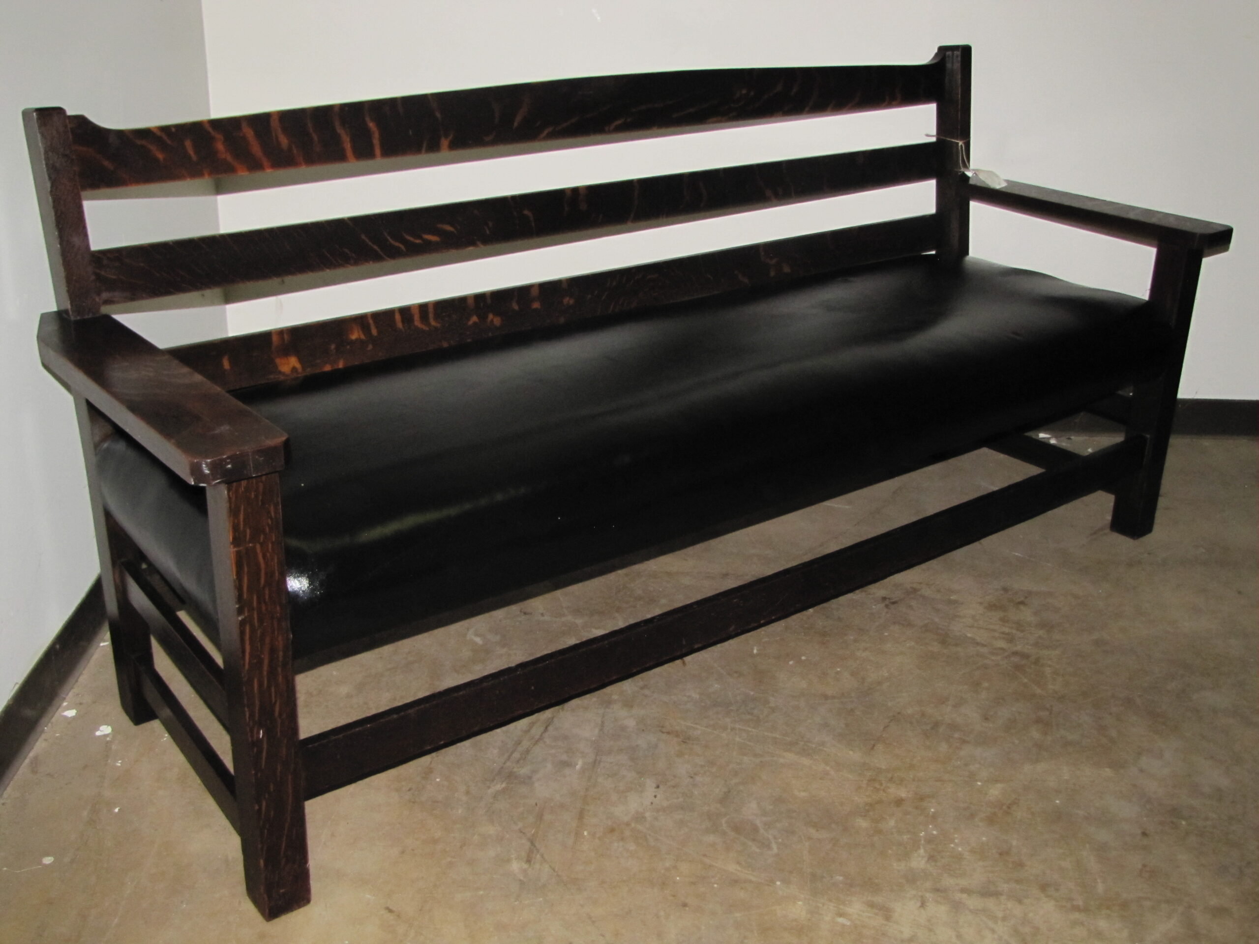 Antique Charles Limbert settle - w2724