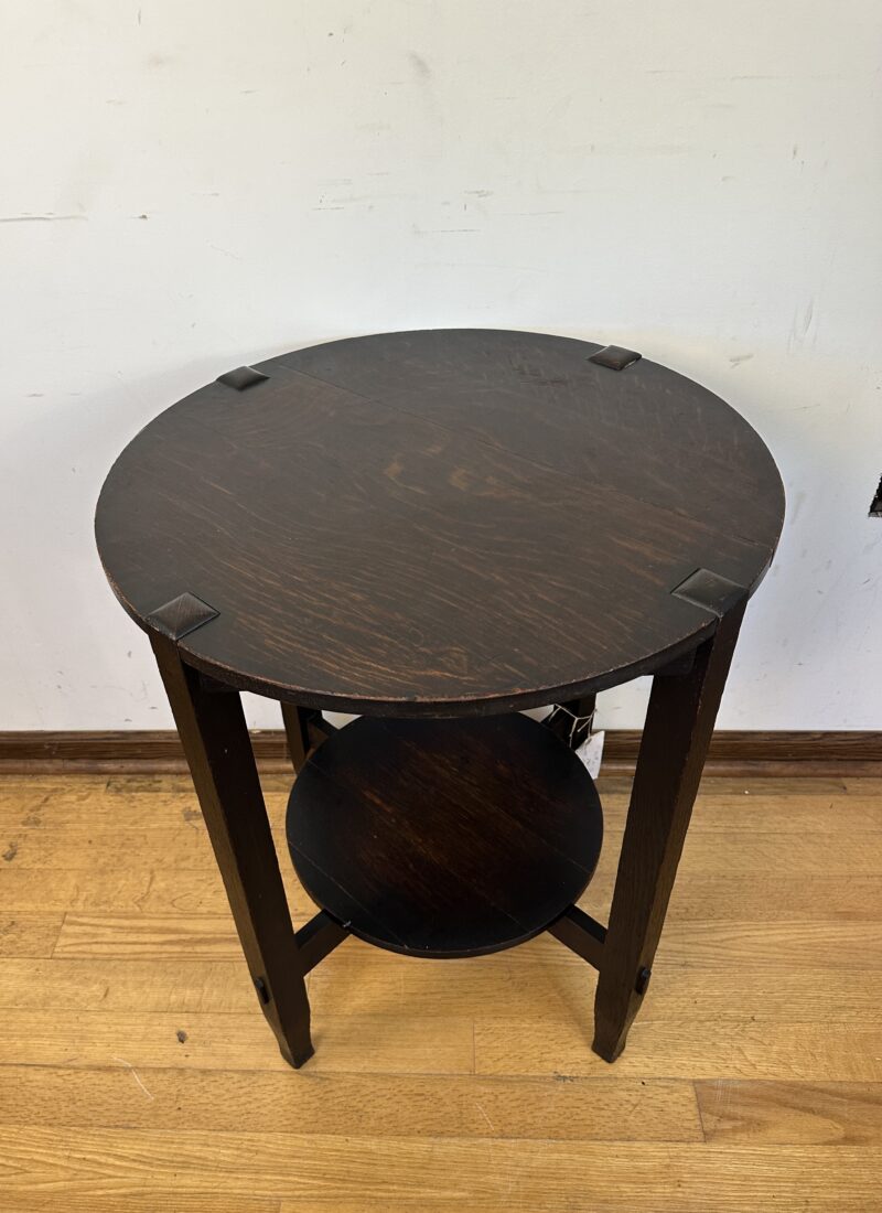 Antique STICKLEY BROS lamp/round table MODEL NO 137 - w2615
