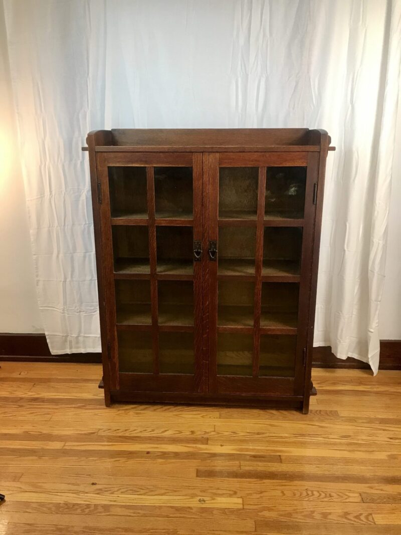 Superb Antique GUSTAV STICKLEY   Two Door Bookcase with keys thru tenon construction   W7465