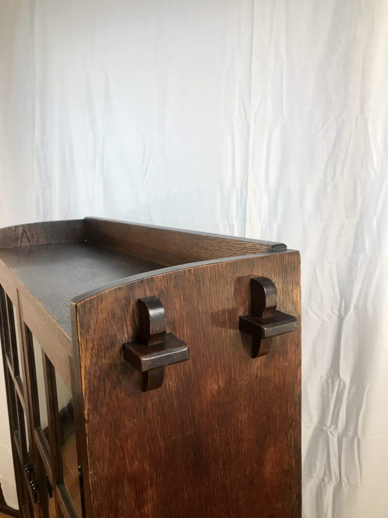 Superb Antique GUSTAV STICKLEY   Two Door Bookcase with keys thru tenon construction   W7465 - Image 26
