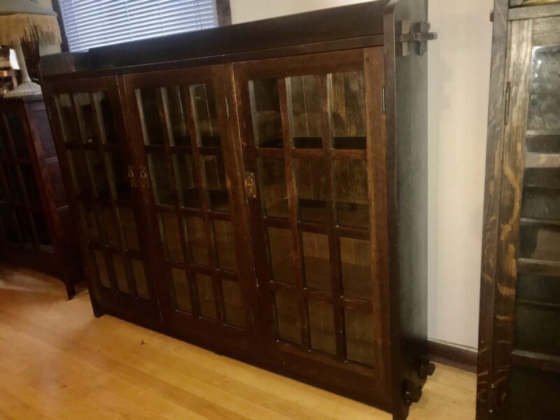Early L&jG Stickley 3 Door Bookcase W7236 - Image 17