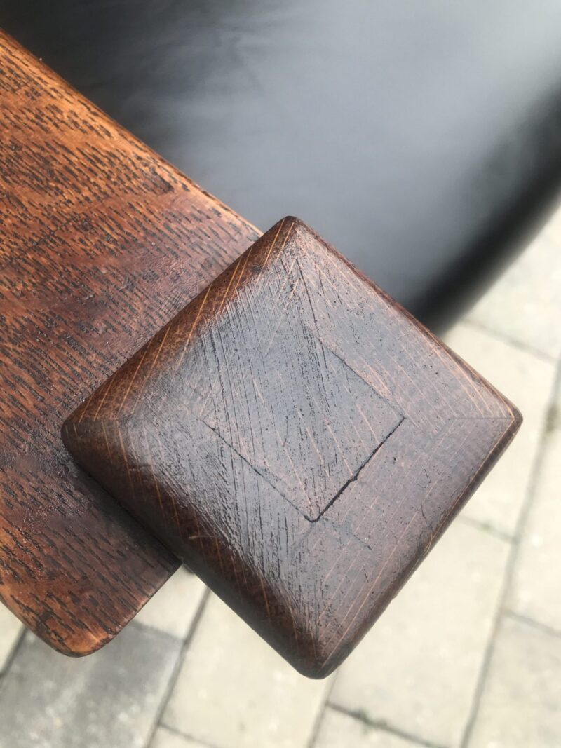 W1696 Superb and VERY Special L&G Stickley Settle with Bent Back Slats - Image 15