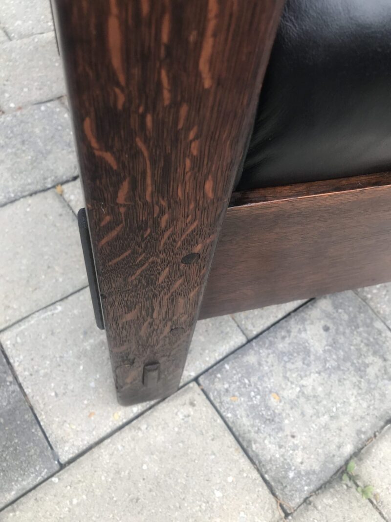 W1696 Superb and VERY Special L&G Stickley Settle with Bent Back Slats - Image 9