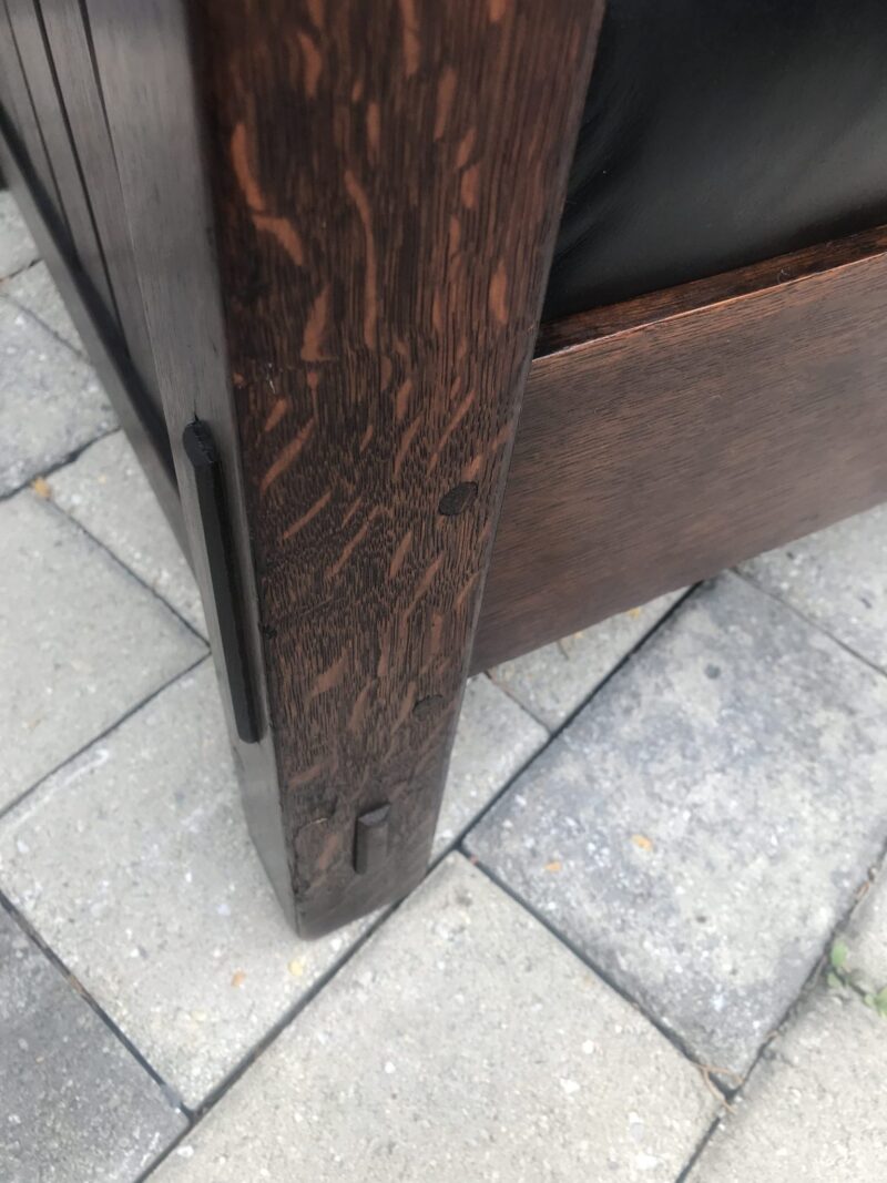 W1696 Superb and VERY Special L&G Stickley Settle with Bent Back Slats - Image 18