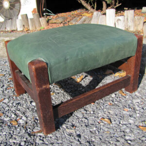 Gustav Stickley Antique Footstool |  w1707‎