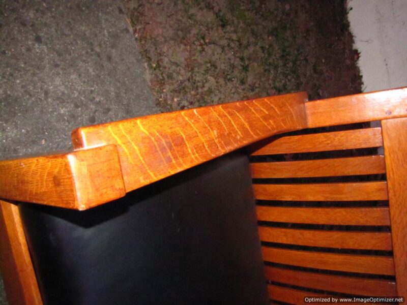 Antique L & jG Stickley Settle. W2309 - Image 3